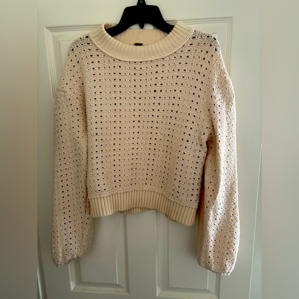 Free People SZ Large Crème Knit Sweater